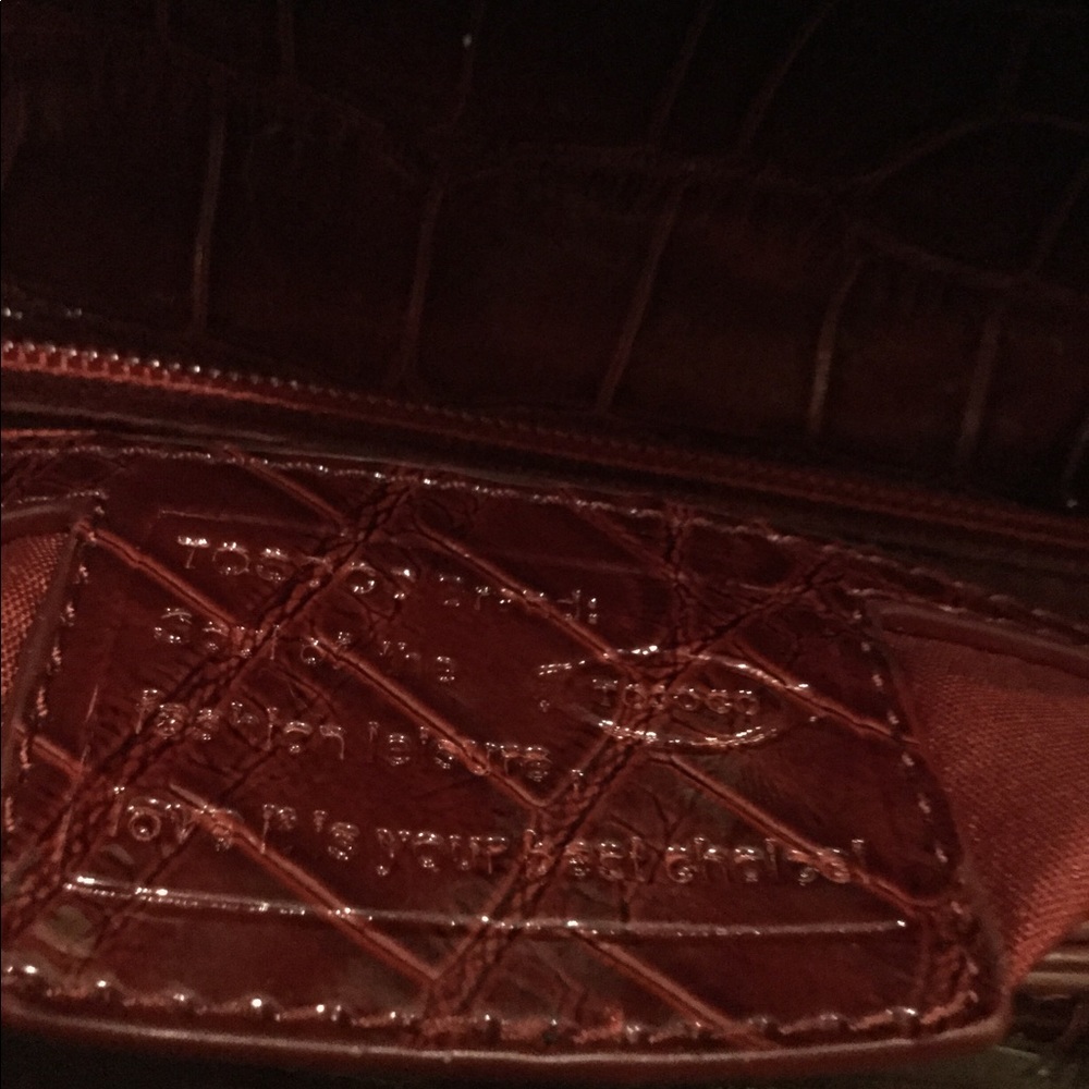 TOSOCO made in Italy RED PURSE W/ SILVER HARDWARE - Picture 4 of 5